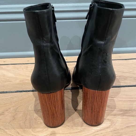 Loeffler Randall Wilder Black Leather Bootie Size 8.5 - Picture 9 of 13